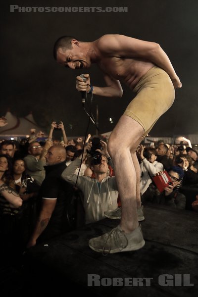 THE FAT WHITE FAMILY - 2022-08-20 - SAINT MALO - Fort de St Pere - 